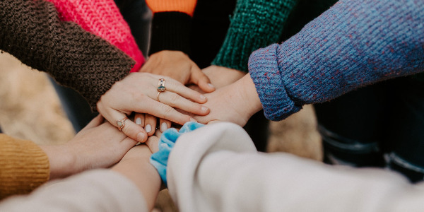 <br />
<b>Warning</b>:  Undefined property: stdClass::$alt in <b>/home/xszo1vb6kvtl/hrfht.mouthmedia.com/index.php</b> on line <b>41</b><br />
